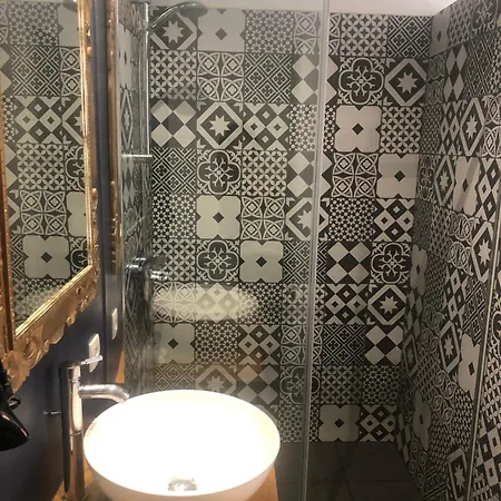 Le Logis De Tine Hébergement de vacances *